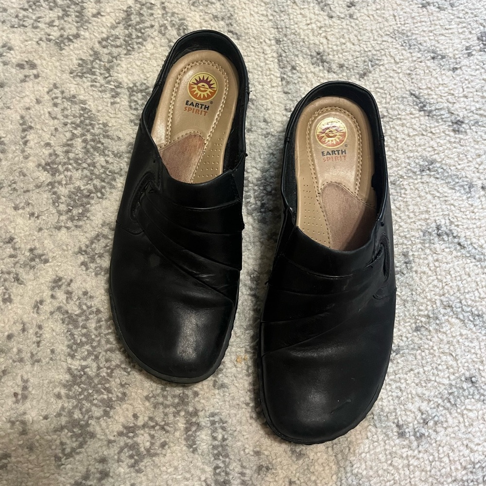 Earth Spirit Black Loafer Slip Ons